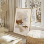 affiche aquarelle abstraite aux tons brules marron et gris avec des couleurs qui salon beige.webp