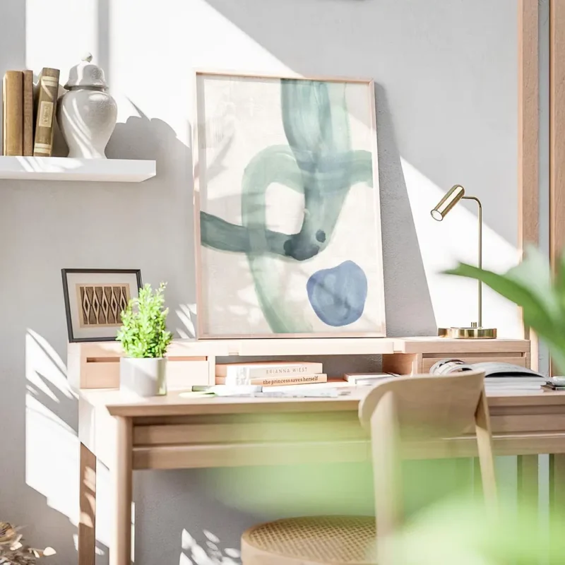 affiche aquarelle abstraite formes fluides et courbes turquoise sur fond clair a bureau.webp