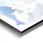 affiche aquarelle avec un nuage blanc moelleux sur un ciel bleu texture peinte a aluminium.webp