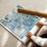 affiche artistique aquarelle abstraite avec des carres aux nuances de bleu et de enroule.webp