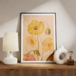 affiche artistique de coquelicots jaunes en aquarelle sur fond peche avec des to meuble.webp