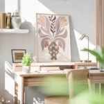 affiche artistique de fleur dans un vase beige avec un motif zigzag marron sur f bureau.webp