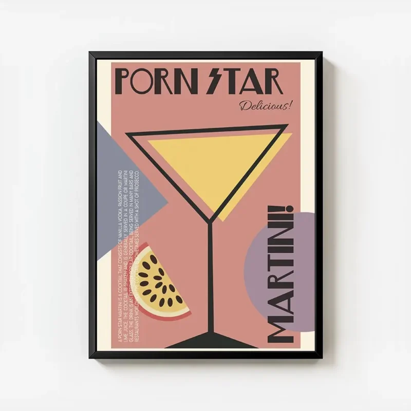 affiche artistique dun cocktail martini dans un verre avec typographie et une tr avec cadre.webp