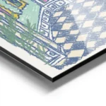 affiche artistique dune entree de palais avec des arches des plantes et un sol a aluminium.webp