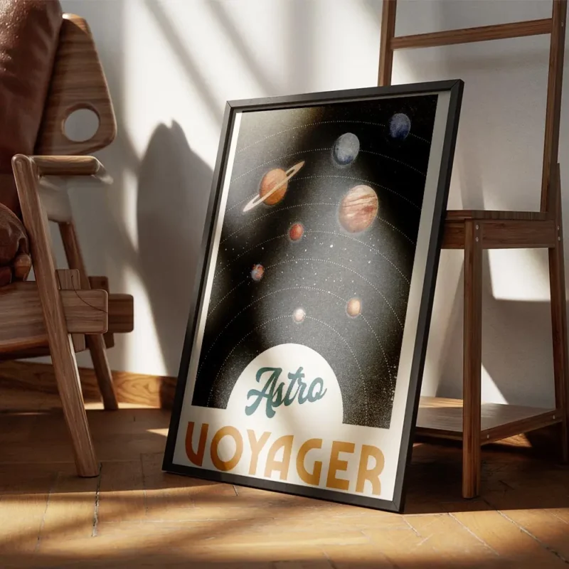 affiche astro voyager avec systeme solaire planetes en orbite et typographie ast encadre.webp