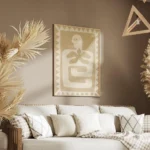 affiche aux couleurs beiges et blanc casse representant une silhouette humaine s salon.webp