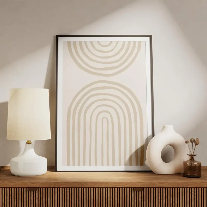 affiche avec arches peintes beiges sur fond clair style graphique moderne typogr meuble.webp