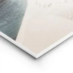 affiche avec des empreintes de pas suivant une dune de sable clair le long dune lightpanel.webp