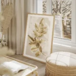 affiche avec des feuilles dorees delicates sur un fond clair decoration murale d salon beige.webp