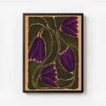 affiche avec des fleurs violettes et des feuilles vert fonce aux contours clairs avec cadre.webp