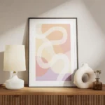 affiche avec des formes abstraites aux couleurs jaune rose orange et violet trav meuble.webp