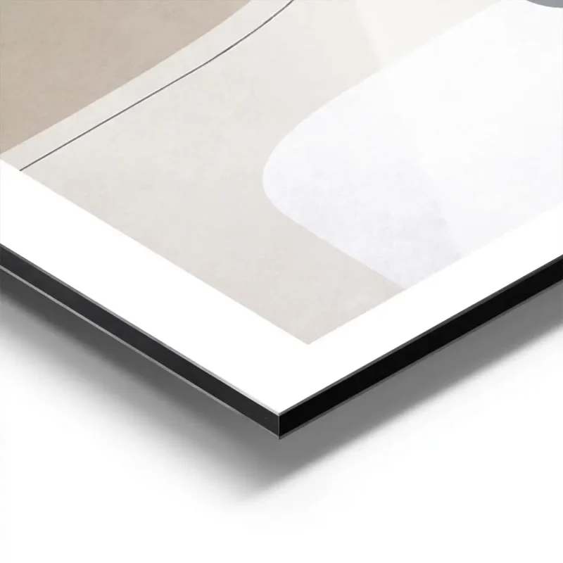 affiche avec des formes abstraites en gris clair beige et noir sur fond beige te aluminium.webp