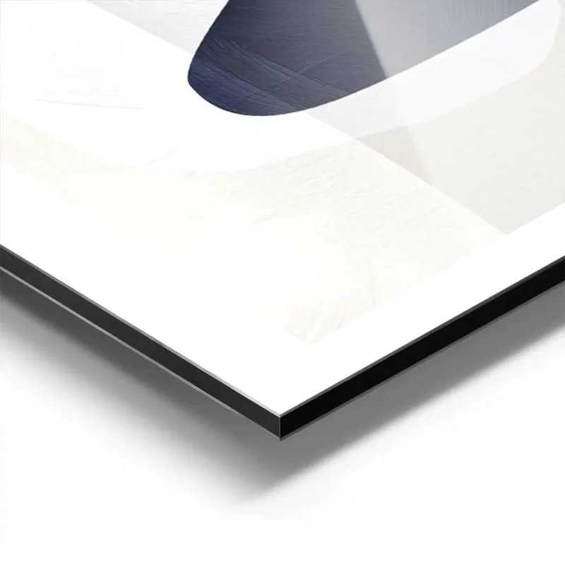affiche avec des formes abstraites marron bleu et blanc avec une texture de coup aluminium.webp