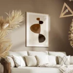affiche avec des formes abstraites marron clair et fonce sur fond beige texture salon.webp