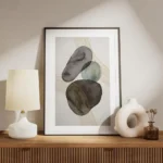 affiche avec des formes abstraites noires et bleues a laquarelle traversees par meuble.webp