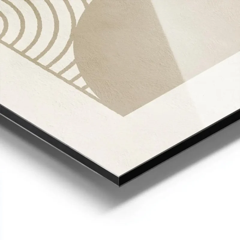 affiche avec des formes geometriques beiges des lignes courbes et un demi cercle aluminium.webp