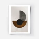 affiche avec des formes geometriques noires marron et grises sur fond beige text.webp