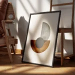 affiche avec des formes geometriques noires marron et grises sur fond beige text encadre.webp