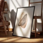 affiche avec des formes marron et beiges et des lignes abstraites peintes a laqu encadre.webp