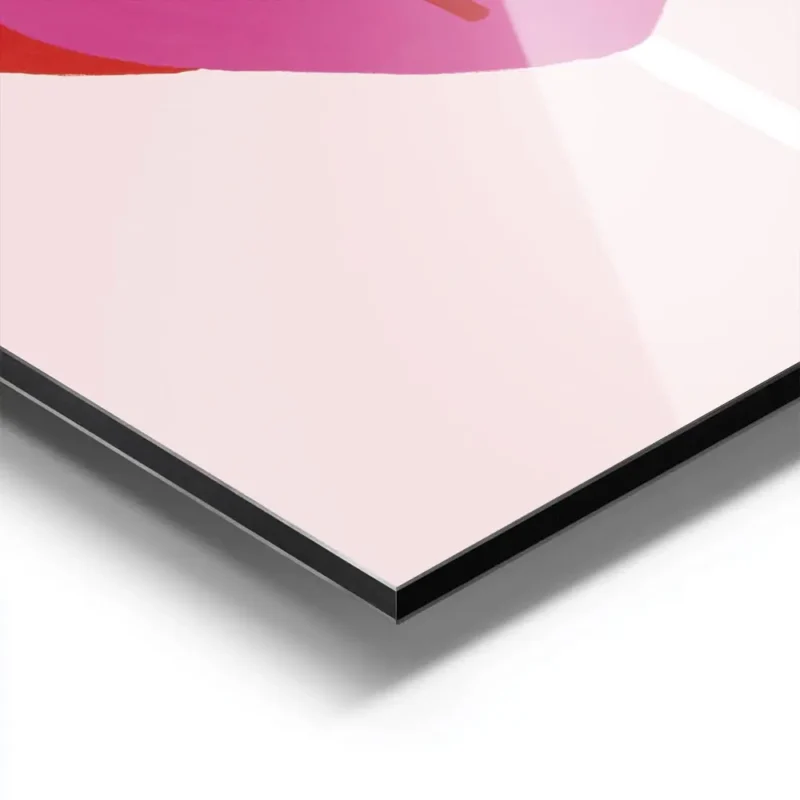 affiche avec des levres rouges ouvertes tenant une sucette rose barbie en forme aluminium.webp