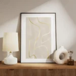 affiche avec des lignes dorees sinueuses sur fond beige texture pour une decorat meuble.webp