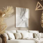 affiche avec des lignes douces et ondulantes en degrade de blanc et gris clair c salon.webp