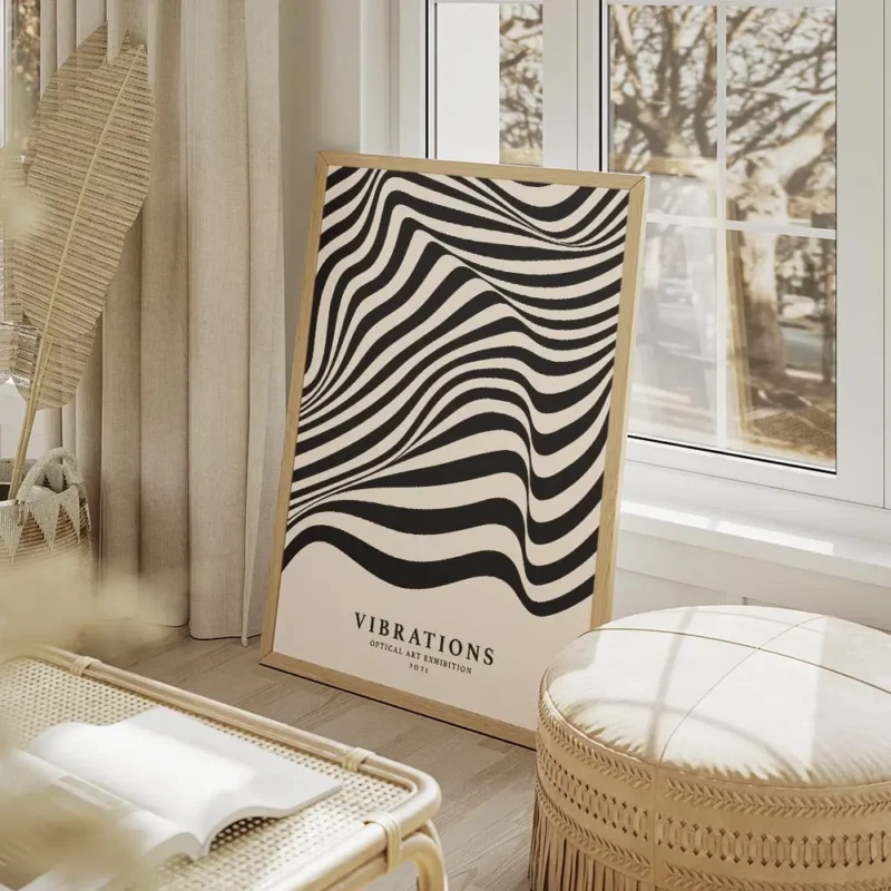 affiche avec des lignes noires ondulees sur fond beige creant un effet doptique salon beige.webp