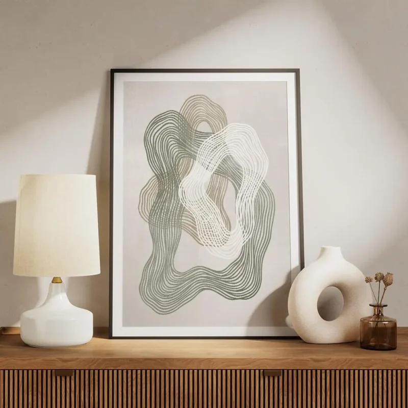 affiche avec des lignes ondulees vertes beiges et blanches formant des motifs ci meuble.webp
