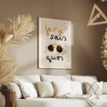 affiche avec des lunettes de soleil noires et marron et le texte je ne sais quoi salon.webp