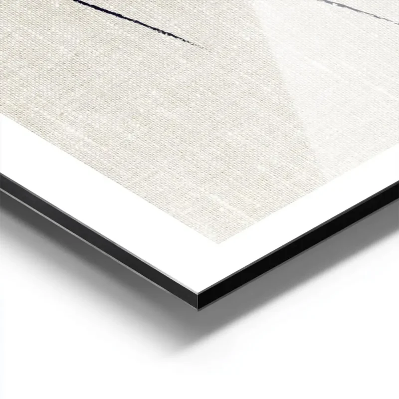 affiche avec des mains dessinees au trait noir sur un fond texture beige evoquan aluminium.webp