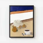 affiche avec des oranges dans un filet et une tasse de cafe style chic soleil ty avec cadre.webp