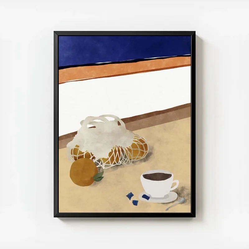 affiche avec des oranges dans un filet et une tasse de cafe style chic soleil ty avec cadre.webp