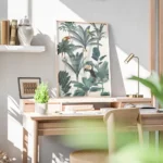 affiche avec des perroquets exotiques et un toucan dans une jungle luxuriante au bureau.webp