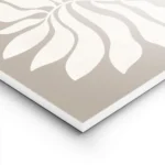 affiche avec des plantes graphiques beiges presentant des feuilles blanches styl lightpanel.webp