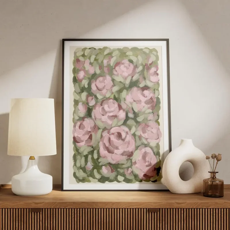 affiche avec des roses roses peintes a lhuile sur un fond de feuillage vert et d meuble.webp