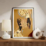 affiche avec deux mains noires tenant une fleur abstraite rose et jaune sur fond meuble.webp