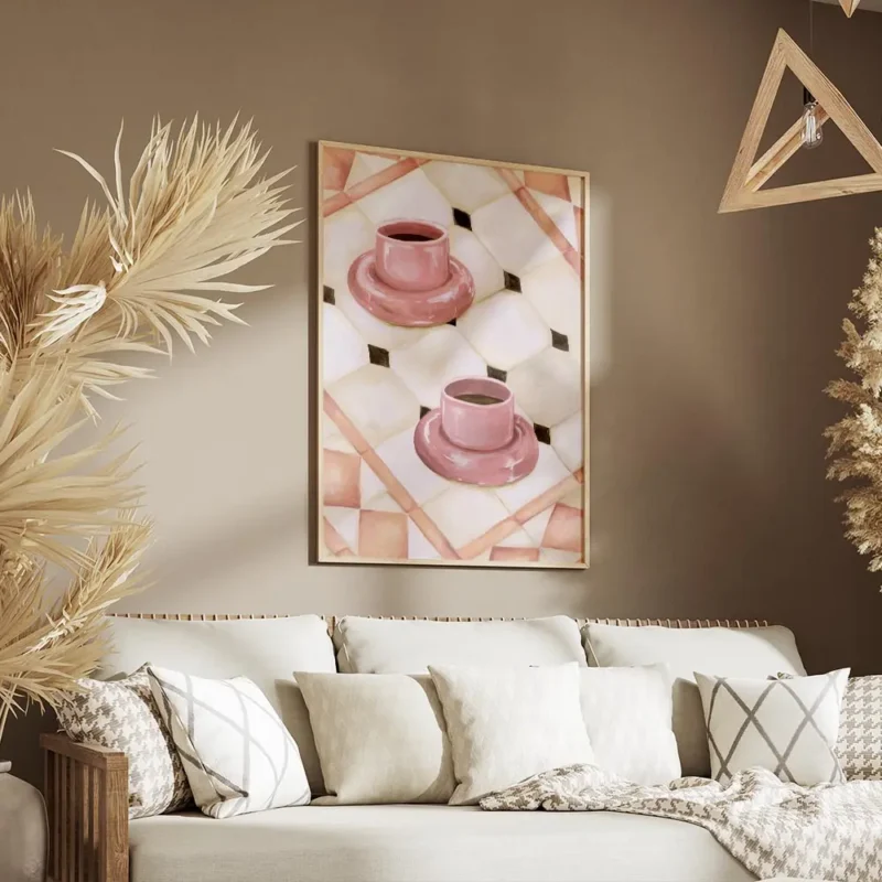 affiche avec deux tasses de cafe roses sur un carrelage blanc beige et rose aux salon.webp