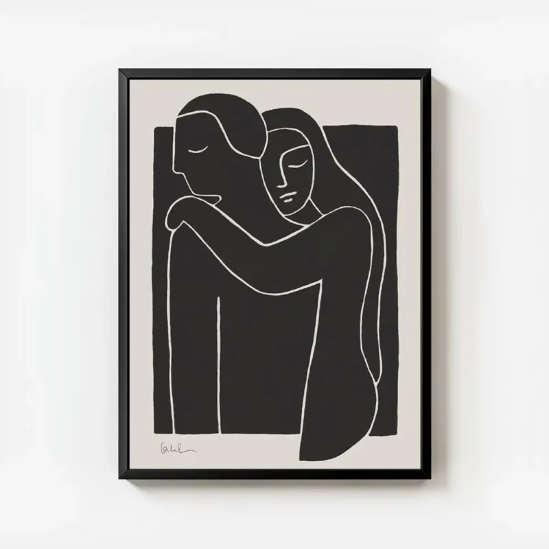 affiche avec illustration de deux personnes enlacees en typographie blanche sur avec cadre.webp