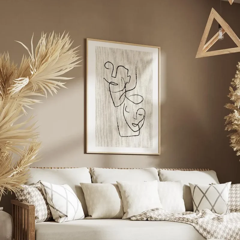 affiche avec illustration de deux visages abstraits noirs sur fond beige texture salon.webp