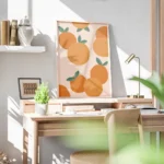 affiche avec illustration de plusieurs oranges et feuilles vertes sur fond clair bureau.webp