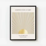 affiche avec illustration dun soleil dore et de ses rayons sur fond beige avec t avec cadre.webp