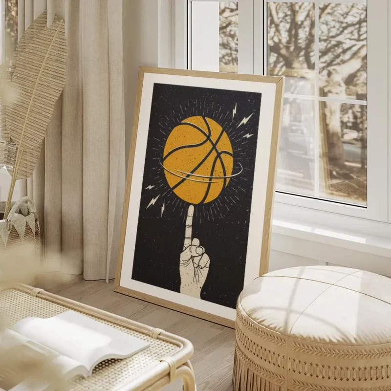 affiche avec illustration dune main faisant tourner un ballon de basket orange s salon beige.webp
