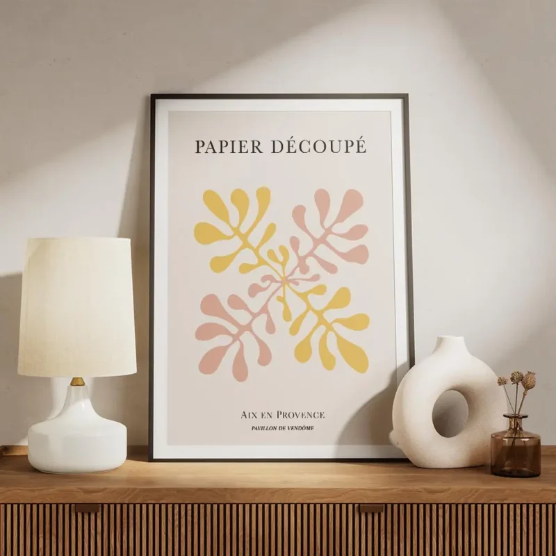 affiche avec illustration graphique de coraux abstraits rose et jaune sur fond b meuble.webp