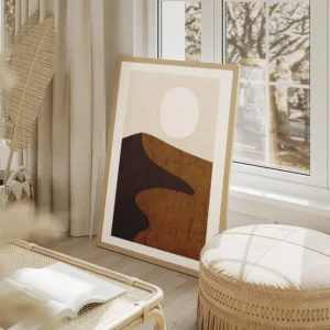 affiche avec illustration graphique de dunes de sable marron une ombre foncee et salon beige.webp