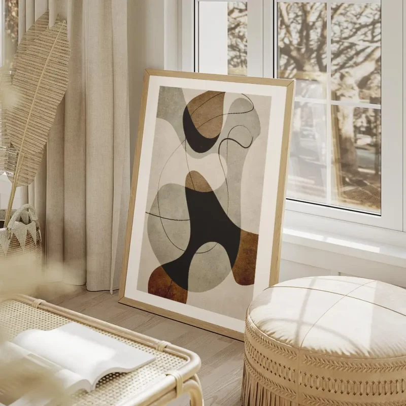 affiche avec illustration graphique de formes abstraites marron grises et noires salon beige.webp
