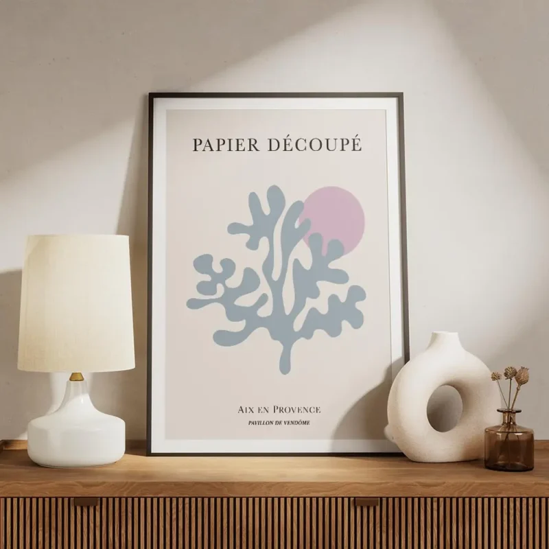 affiche avec illustration graphique dun corail abstrait bleu sarcelle et dun cer meuble.webp
