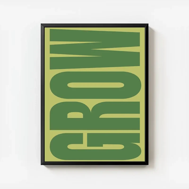 affiche avec le mot grow en lettres vertes epaisses sur un fond vert clair orien avec cadre.webp