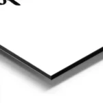 affiche avec le texte bon appetit en calligraphie noire sur fond blanc typograph aluminium.webp