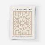 affiche avec motif abstrait beige sur fond gris et typographie galerie boheme.webp