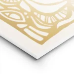 affiche avec motif abstrait dore texte typographie en haut et en bas sur fond cl lightpanel.webp
